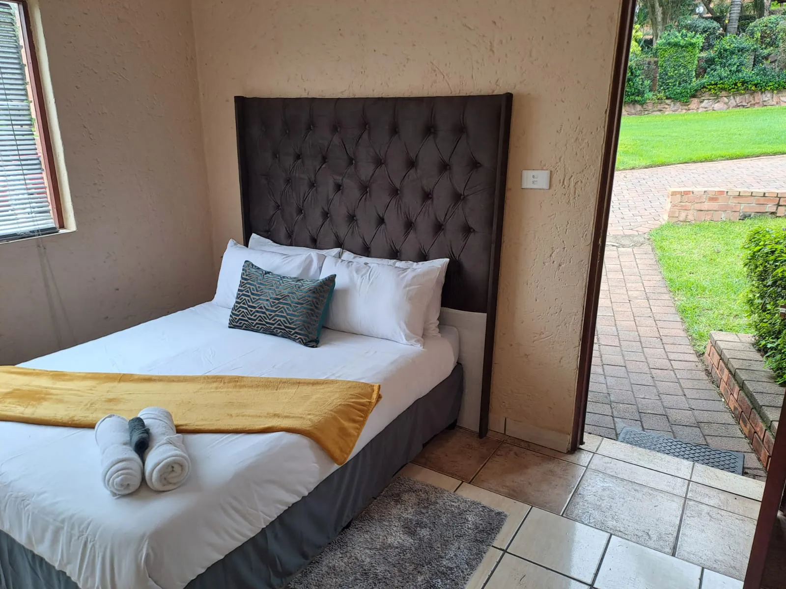 Familiare 2 accommodation at Bella Vista Weddings, Krugersdorp